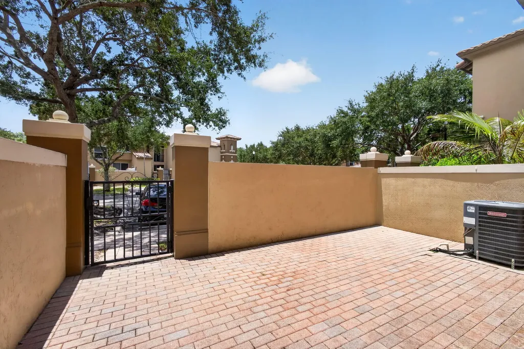6549 Diamond Springs Terrace West Palm Beach FL 33411
