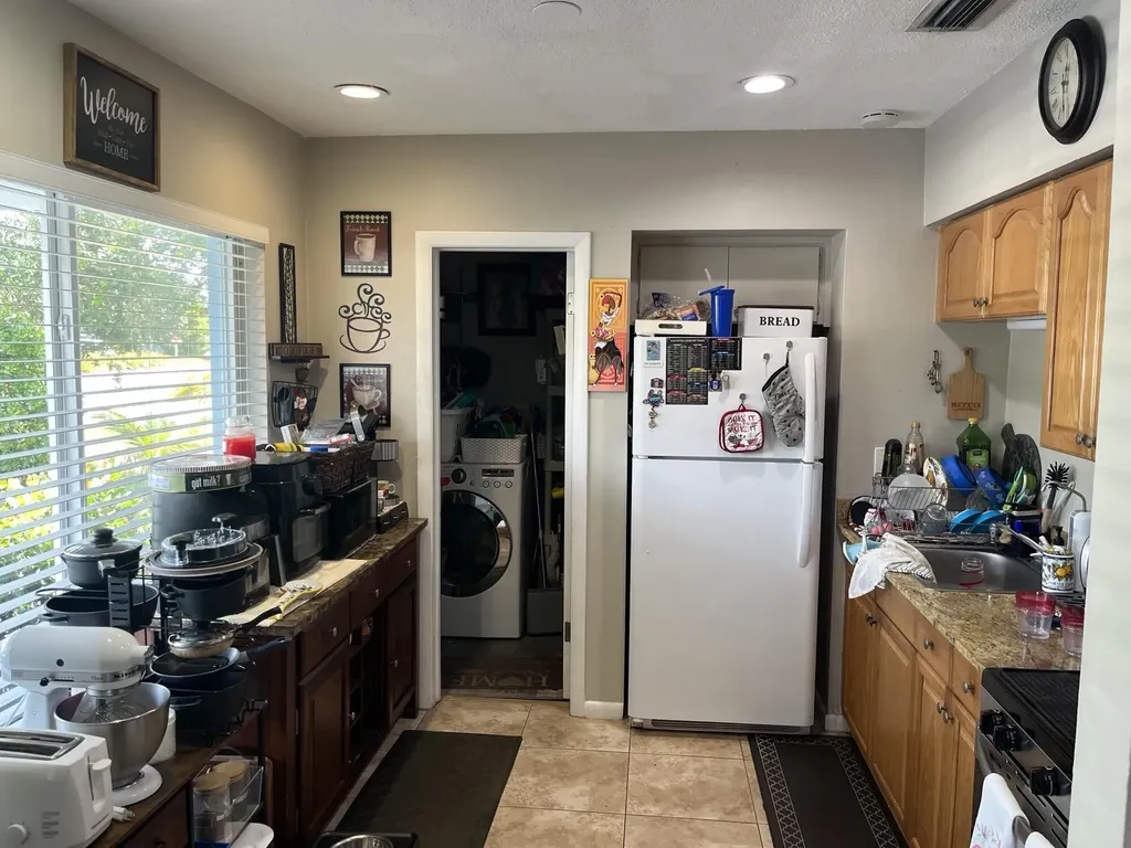 198 NE 28th Street Boca Raton FL 33431