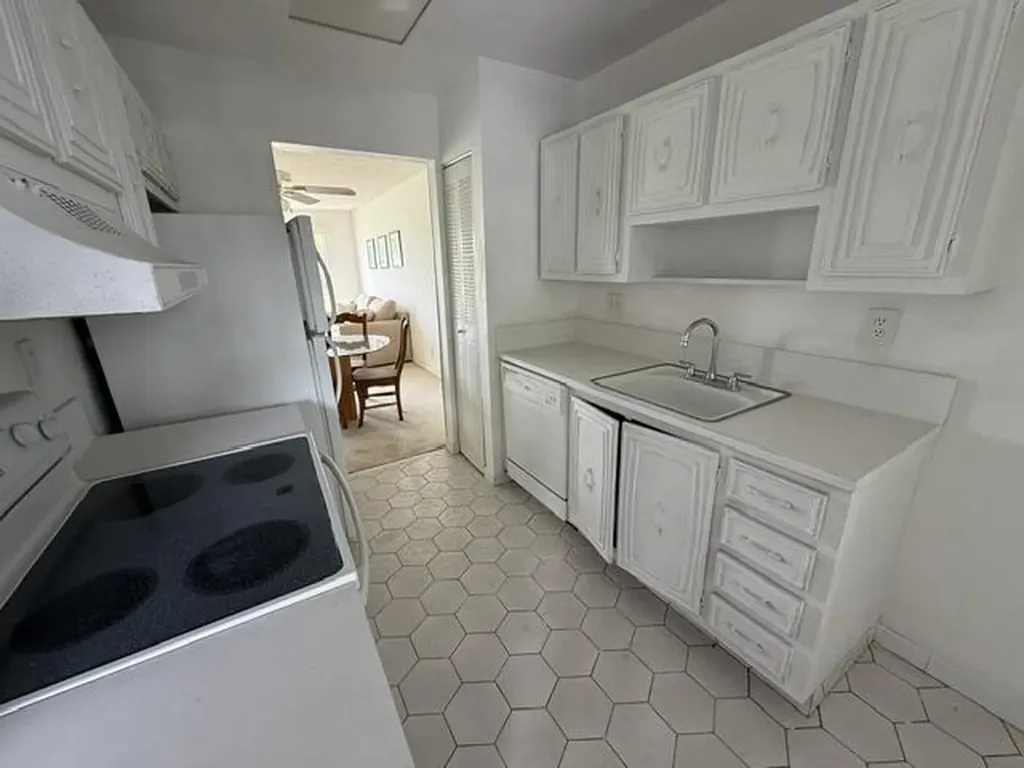 8105 NW 61st Street Tamarac FL 33321