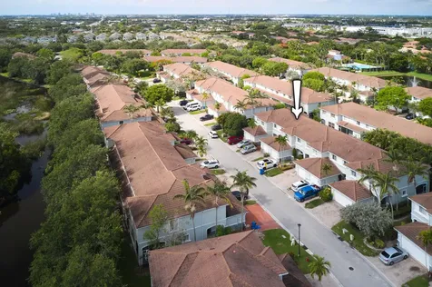 2052 Oakhurst Way Riviera Beach FL 33404