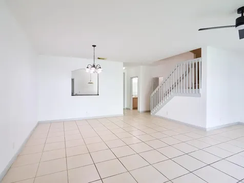 2052 Oakhurst Way Riviera Beach FL 33404