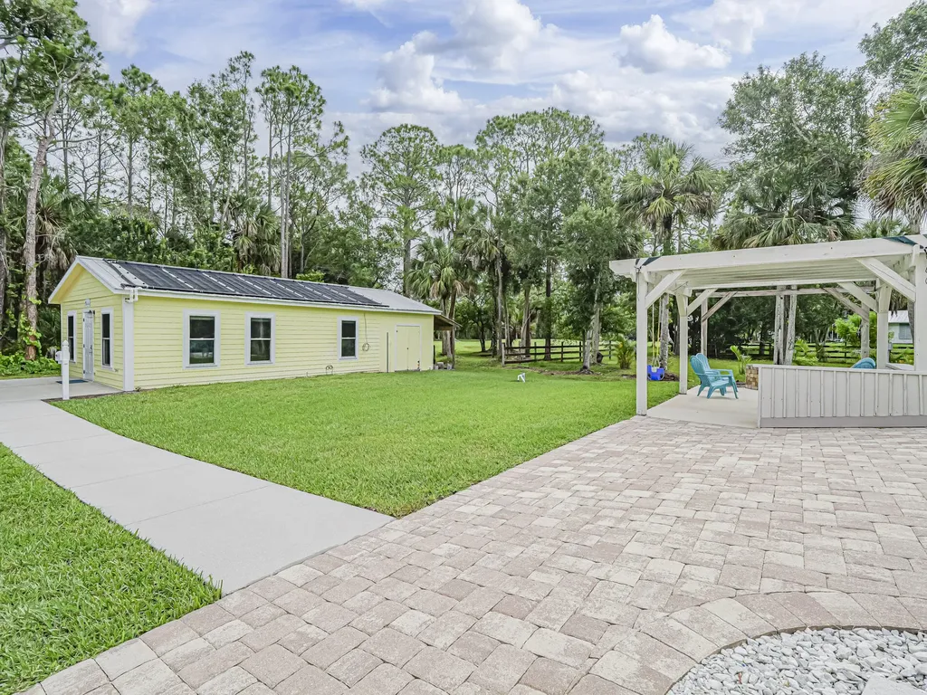 4220 70th Avenue Vero Beach FL 32967