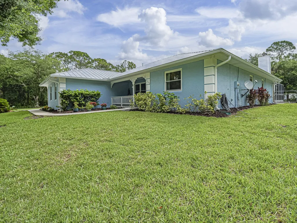 4220 70th Avenue Vero Beach FL 32967
