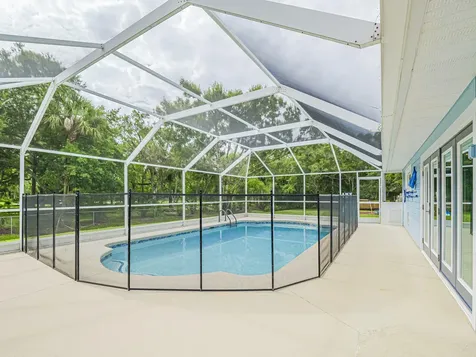 4220 70th Avenue Vero Beach FL 32967