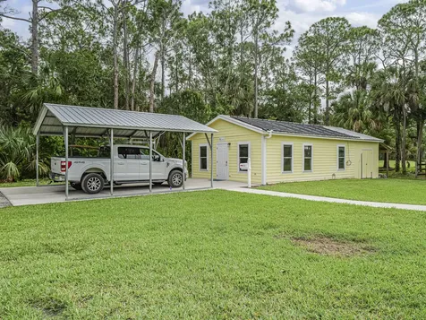 4220 70th Avenue Vero Beach FL 32967