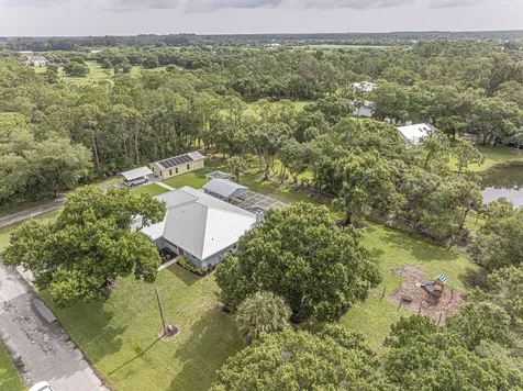 4220 70th Avenue Vero Beach FL 32967