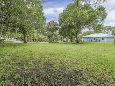 4220 70th Avenue Vero Beach FL 32967