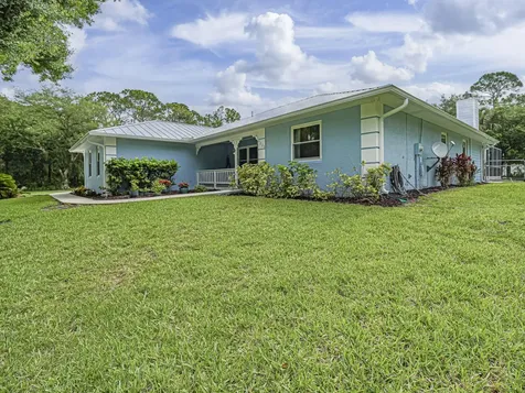 4220 70th Avenue Vero Beach FL 32967