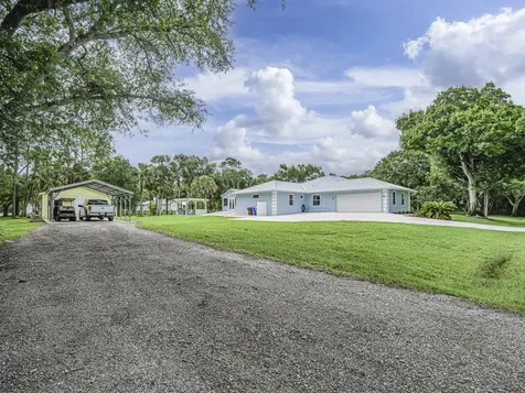 4220 70th Avenue Vero Beach FL 32967