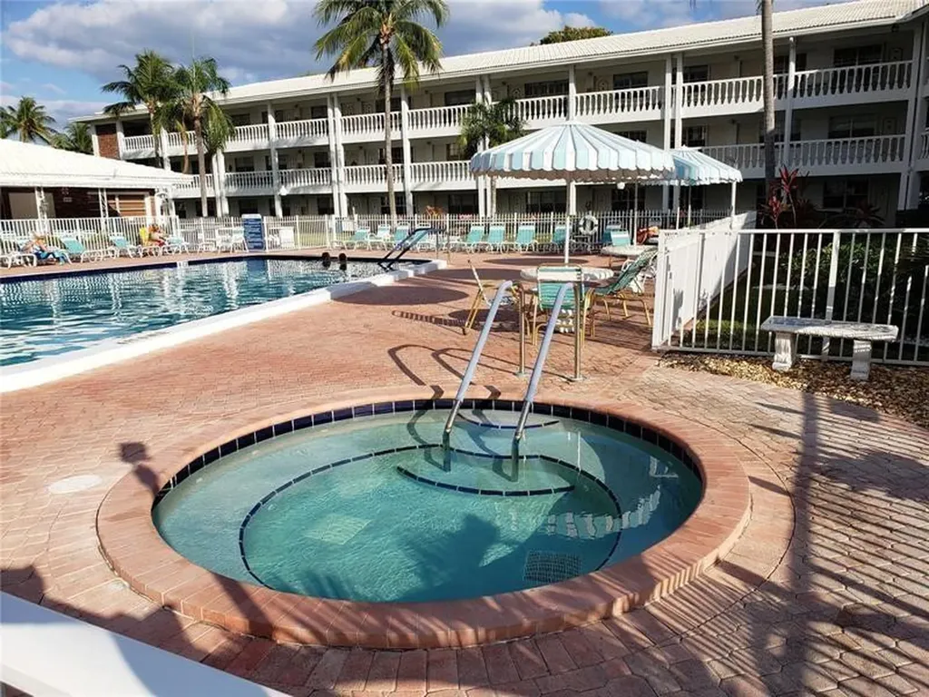 5201 NE 24th Terrace Fort Lauderdale FL 33308