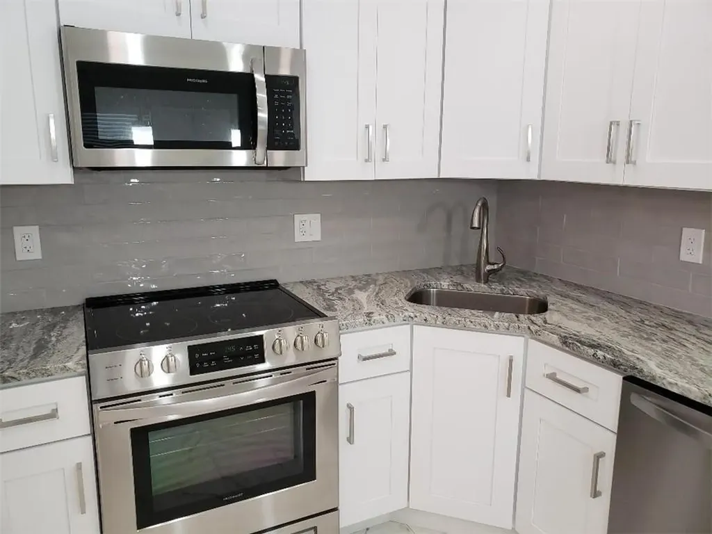 5201 NE 24th Terrace Fort Lauderdale FL 33308