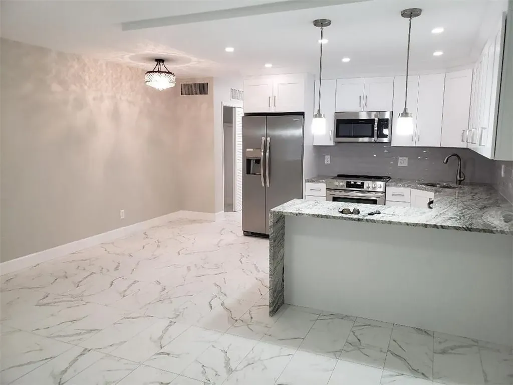 5201 NE 24th Terrace Fort Lauderdale FL 33308