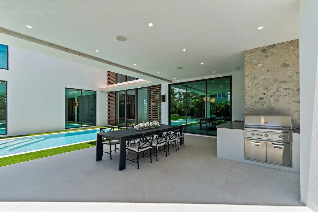 390 Jupiter Lane Juno Beach FL 33408