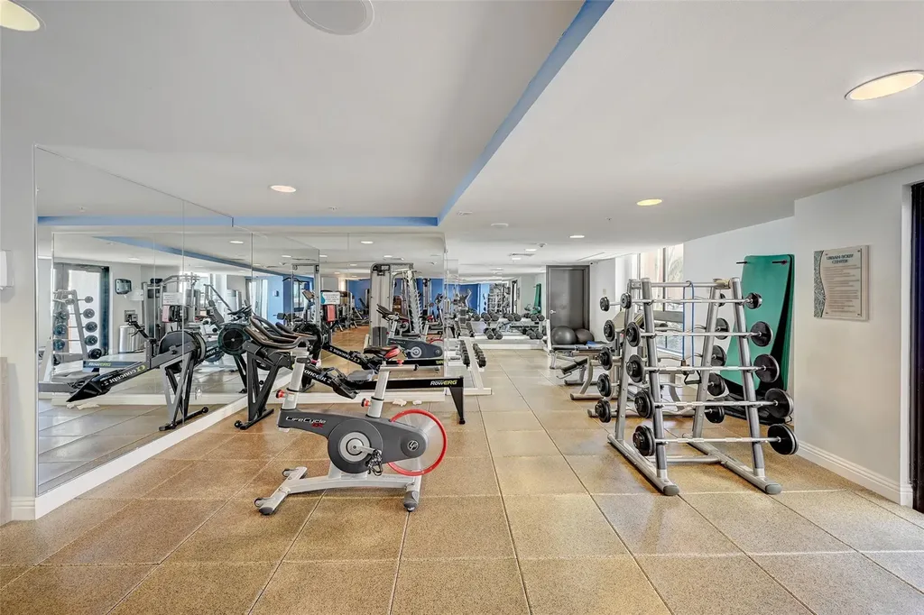 110 N Us-1 N Fort Lauderdale FL 33301