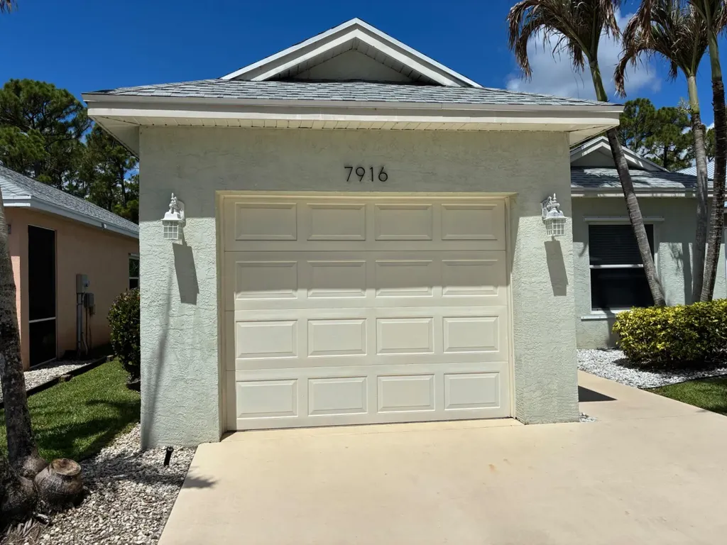 7916 SE Sugar Pines Way Hobe Sound FL 33455