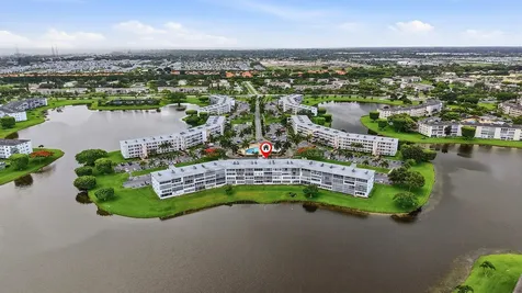 1043 Cornwall C Boca Raton FL 33434