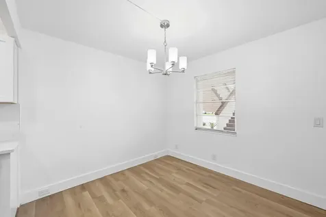 1043 Cornwall C Boca Raton FL 33434