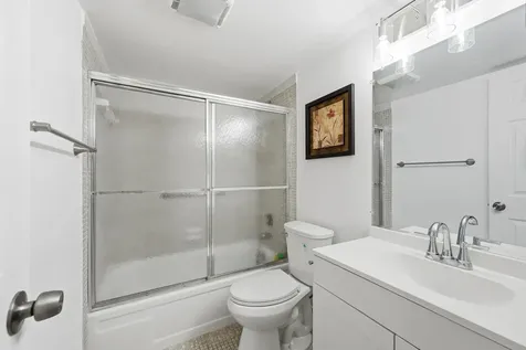 1043 Cornwall C Boca Raton FL 33434