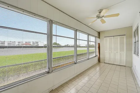 1043 Cornwall C Boca Raton FL 33434