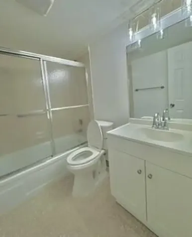 1043 Cornwall C Boca Raton FL 33434