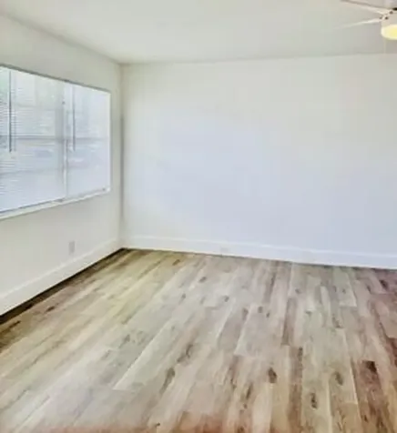 1043 Cornwall C Boca Raton FL 33434
