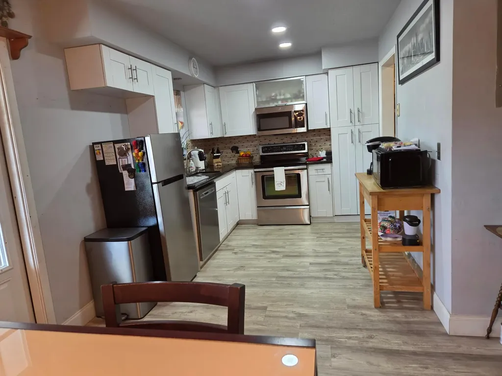 608-612 NE 21st Court Wilton Manors FL 33305