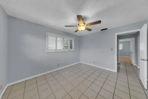 608-612 NE 21st Court Wilton Manors FL 33305