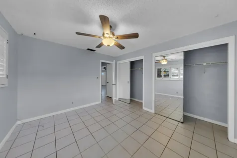 608-612 NE 21st Court Wilton Manors FL 33305
