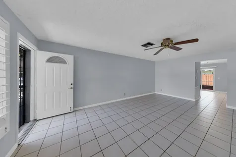 608-612 NE 21st Court Wilton Manors FL 33305