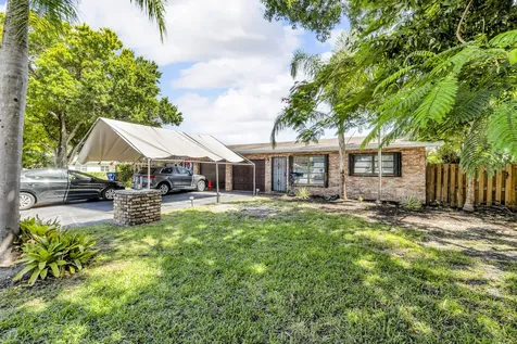 608-612 NE 21st Court Wilton Manors FL 33305