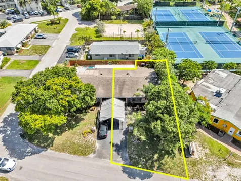 608-612 NE 21st Court Wilton Manors FL 33305