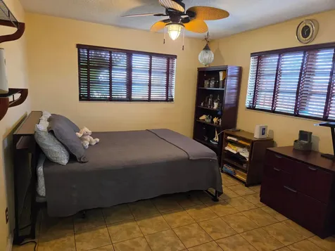608-612 NE 21st Court Wilton Manors FL 33305