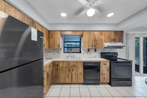 608-612 NE 21st Court Wilton Manors FL 33305