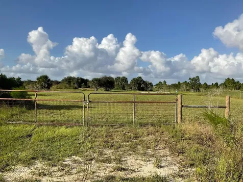 17229 NW 314th Street Okeechobee FL 34972