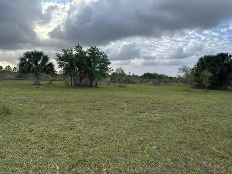17229 NW 314th Street Okeechobee FL 34972