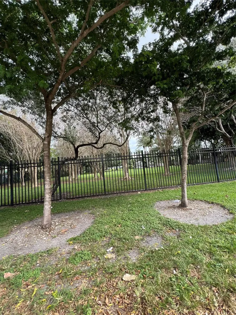 1333 NE 5th Terrace Fort Lauderdale FL 33304
