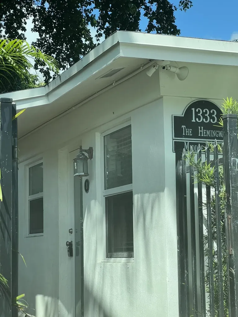 1333 NE 5th Terrace Fort Lauderdale FL 33304