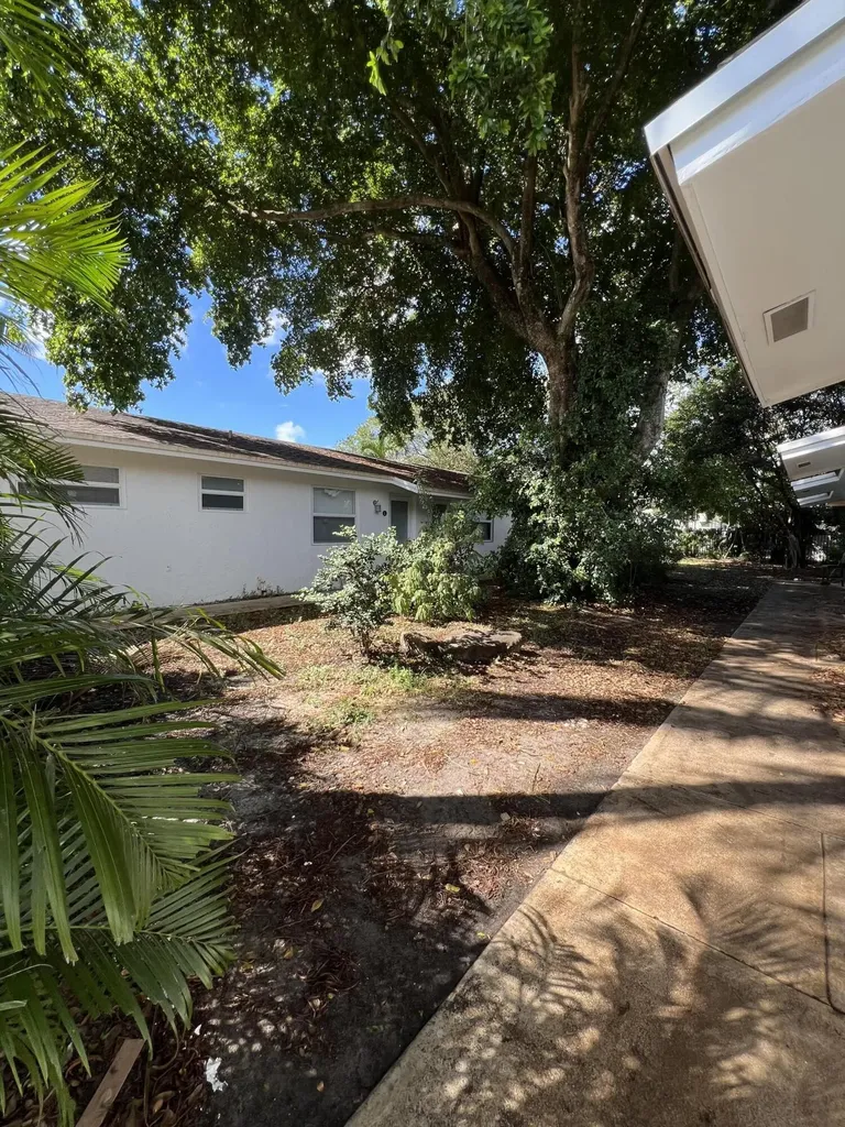 1333 NE 5th Terrace Fort Lauderdale FL 33304