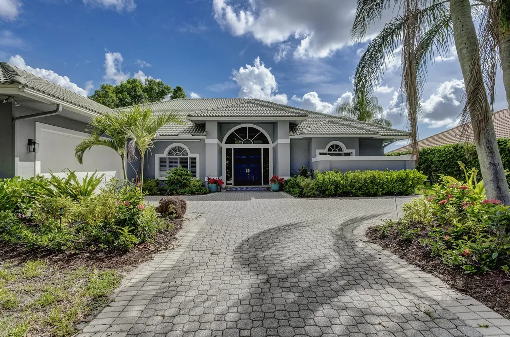 139 Brookhaven Court Palm Beach Gardens FL 33418