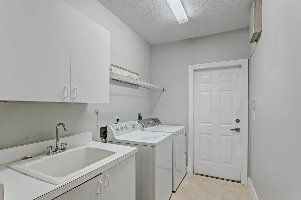 139 Brookhaven Court Palm Beach Gardens FL 33418