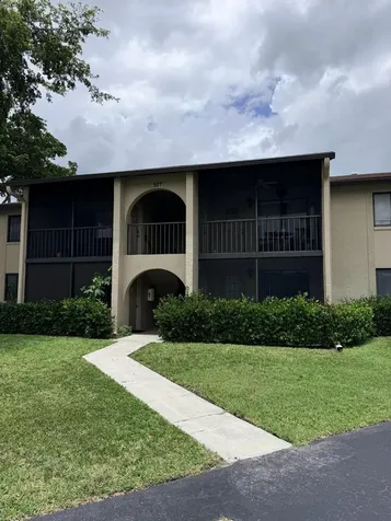507 Shady Pine Way Greenacres FL 33415
