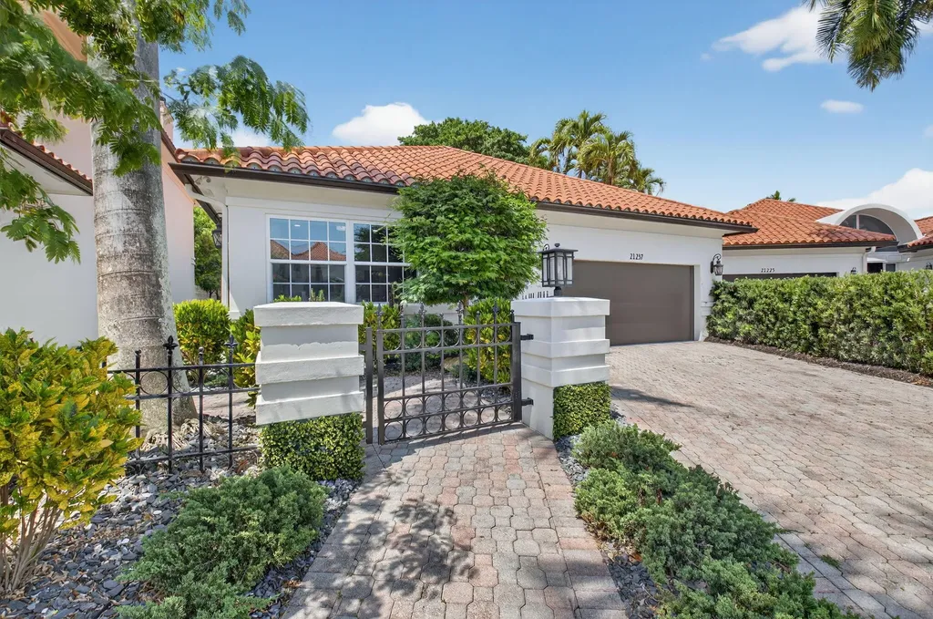 21237 Harrow Court Boca Raton FL 33433