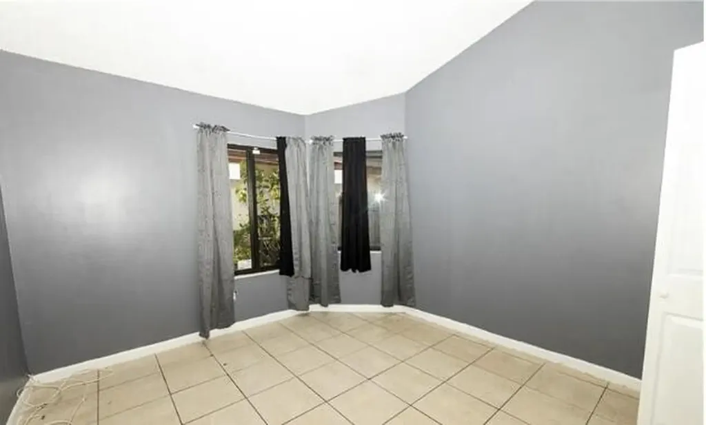 915 Buttonwood Avenue North Lauderdale FL 33068