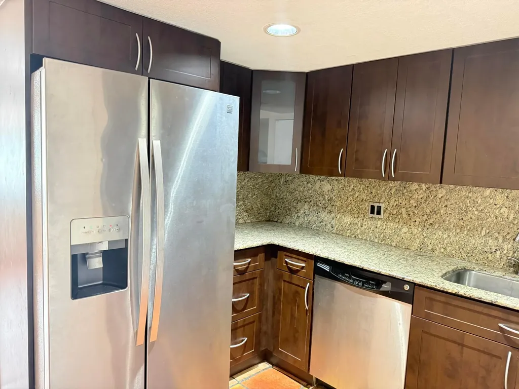 6978 NW 166th Terrace Miami Lakes FL 33014