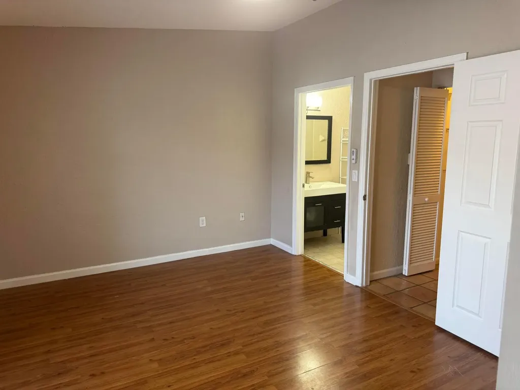 6978 NW 166th Terrace Miami Lakes FL 33014