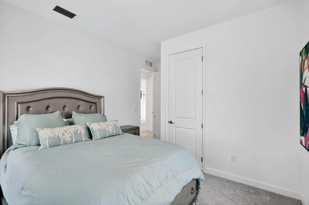 329 SE Fascino Circle Port St Lucie FL 34984