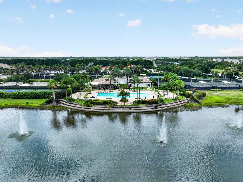 329 SE Fascino Circle Port St Lucie FL 34984