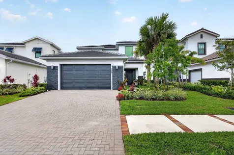 329 SE Fascino Circle Port St Lucie FL 34984