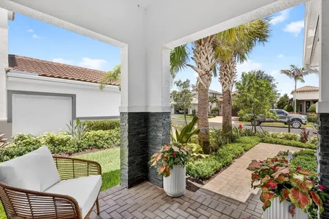 329 SE Fascino Circle Port St Lucie FL 34984