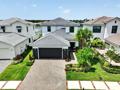 329 SE Fascino Circle Port St Lucie FL 34984